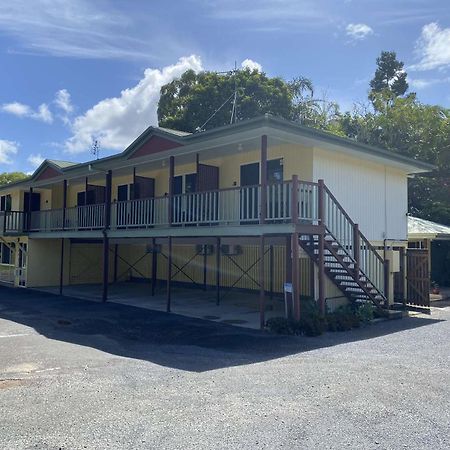 Agnes Palms Motel Agnes Water Exterior photo
